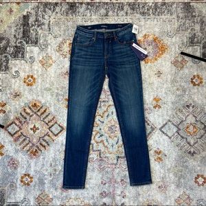 Vigoss Jagger Classic fit dark skinny jeans